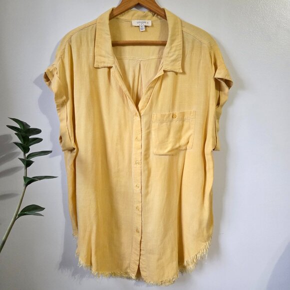 Umgee Tops - EUC UMGEE + YELLOW RAW HEM BUTTON DOWN SHIRT CAP SLEEVES CUFFED SIZE XL